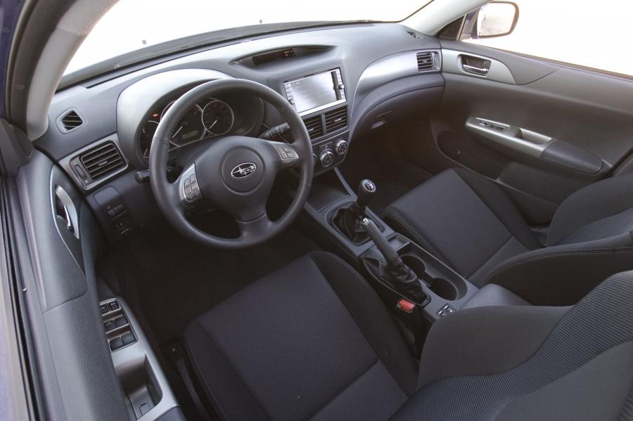  Subaru Impreza WRX 2007 года  (фото 19 из 35)